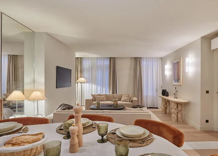 Residence Louvre Palais Royal By Studio Prestige