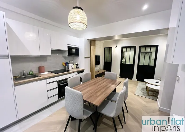 Urban Flat 178 - Cosy Chic 2 Bedroom Flat In Paris