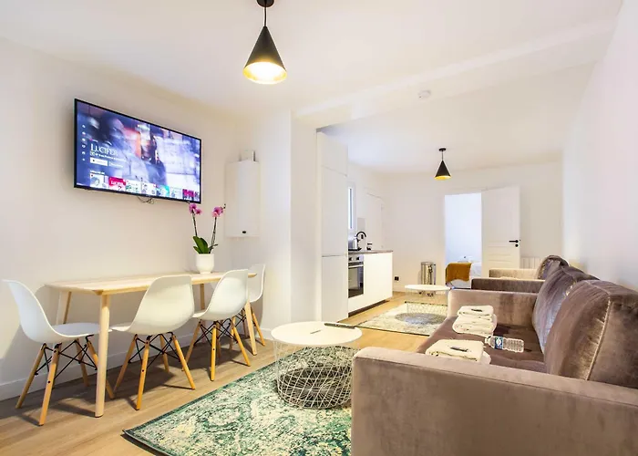 Elegant Apartment - 2Bd - 8P - Eiffel Tower