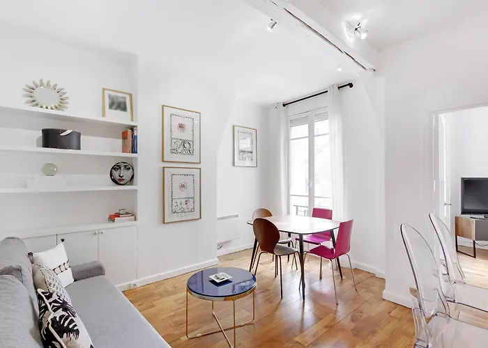 Pick A Flat\'S Apartment In Saint Germain - Rue De Buci