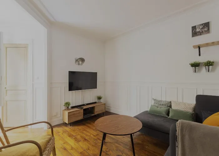 Cozy 51 M In The Heart Of Gobelins