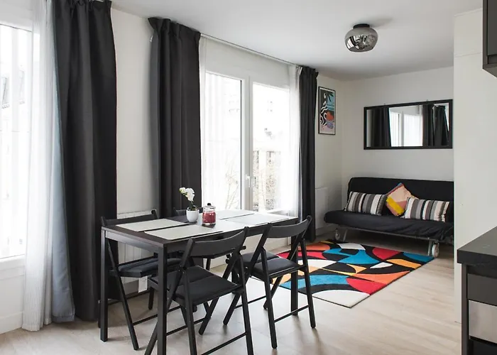 Homyparis