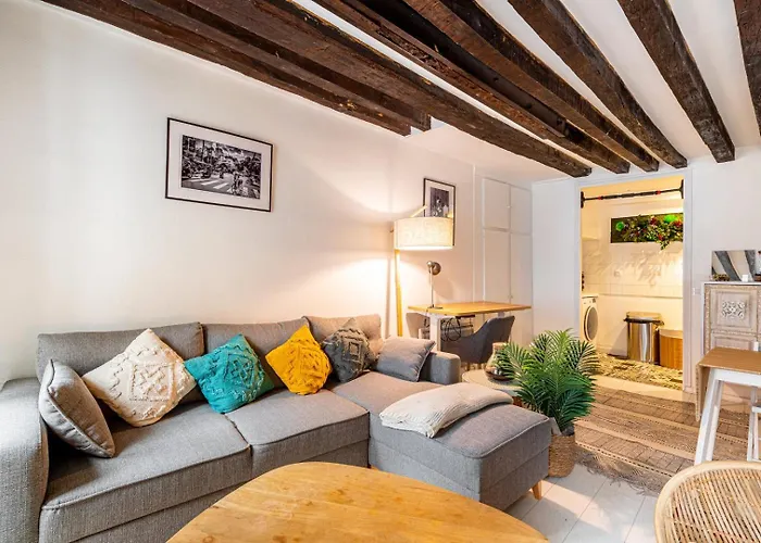 Guestready - Exposed Beams Flat Near Le Marais