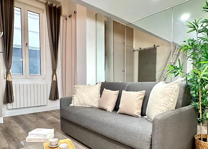 Stylish Studio Steps From Le Marais