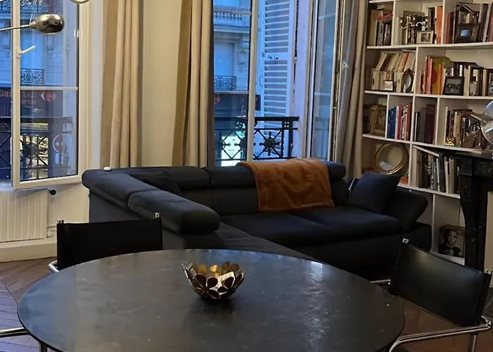 Superbe 75 M2 Deux Chambres Paris 5