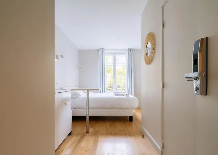 Relaxing Studio Apartment In The Heart Of Paris