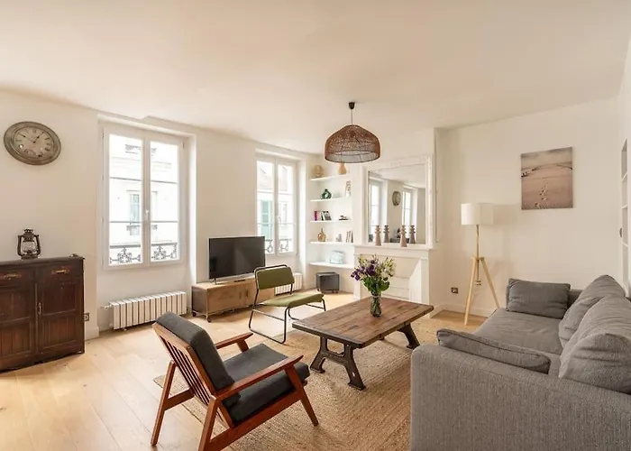Bright And Spacious Flat -Montmartre