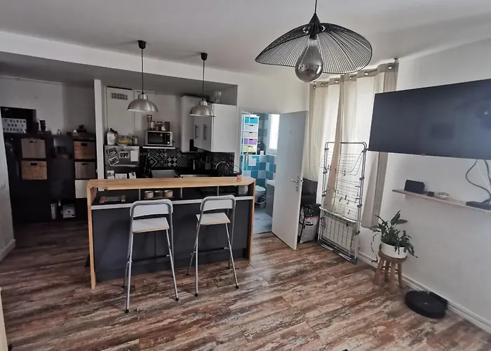 Charming Flat Near Gare Du Nord Station
