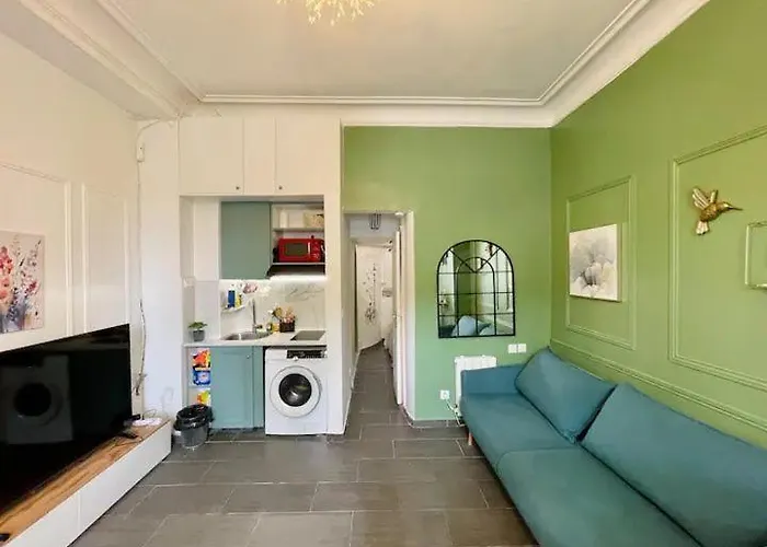 Un Bel Appartement Au Bord Du Canal