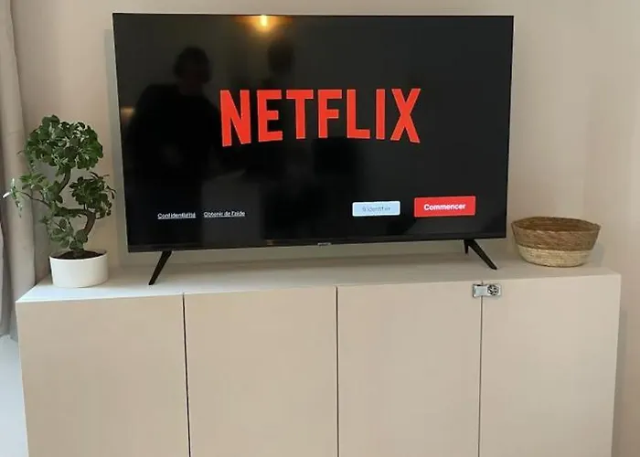 Suite Moderne Au Coeur Du 8E