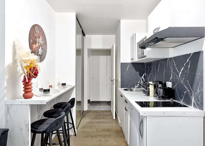 Confort Et Style Moderne A 2 Pas De La Villette