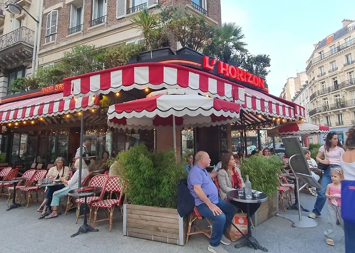 1 Minute Gare Montparnasse , Center , Front Metro,Close To Eiffel Tour And Louvre Meusm