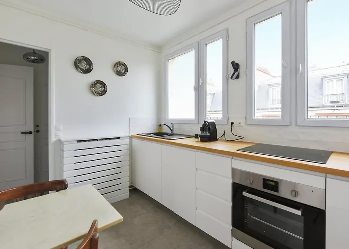 Guestready - Scenic Eiffel Tower View In 16Th Arr.