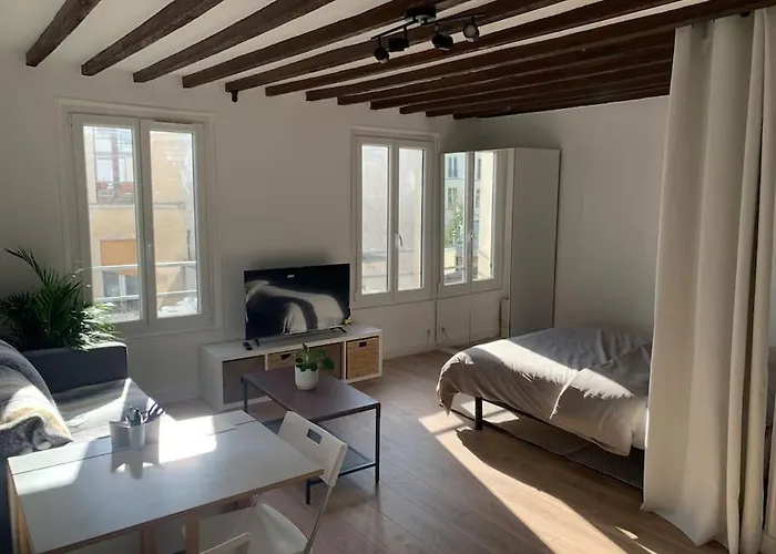 Studio Lumineux, Refait A Neuf, Metro Jourdain