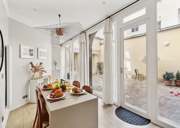 Le Marais & Place Des Vosges - Cityapartmentstay