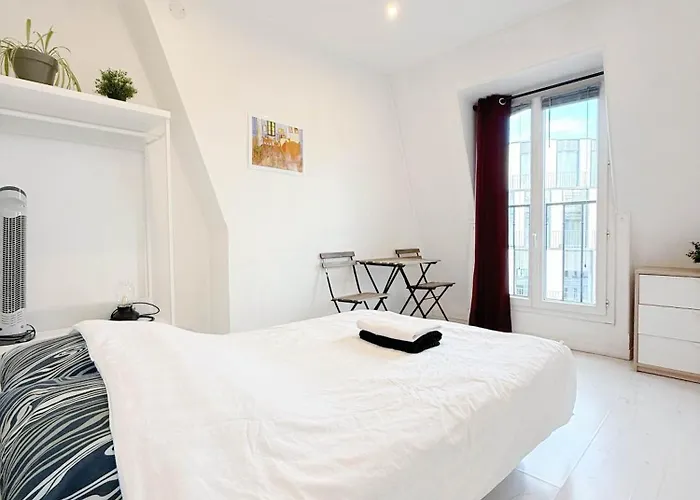 Modern Studio Near Place De La Bastille Voltaire