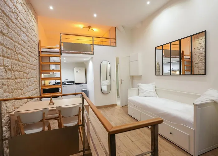 Loft 2 Bedroom Marais, Notre Dame Ac By Lcc Agency