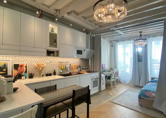 Appartement Cosy A Saint Michel-Notre Dame Paris Center