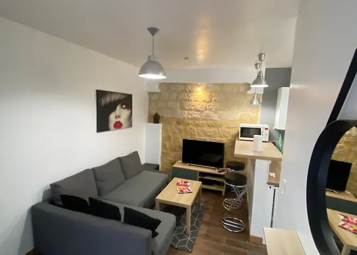 Agreable Appartement In Montmartre