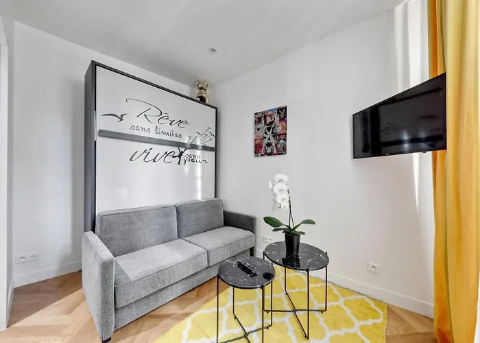 Suite Cd : Superb Parisian Apartment