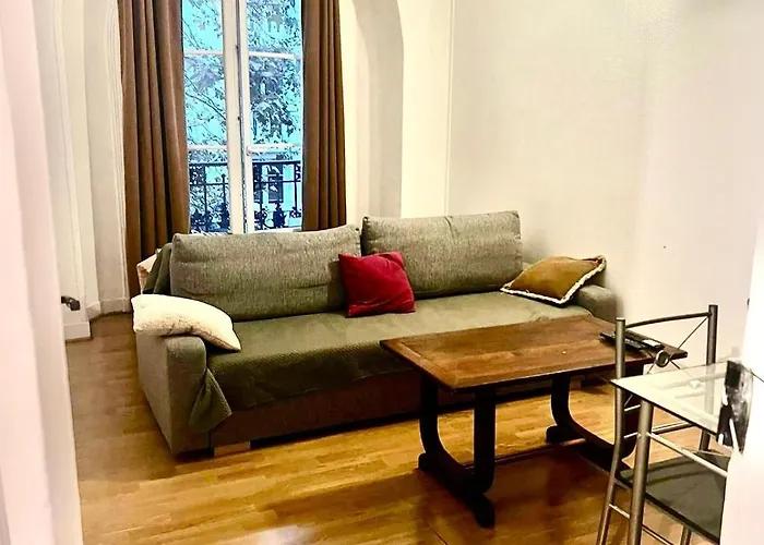 Cosy Apartment In Paris