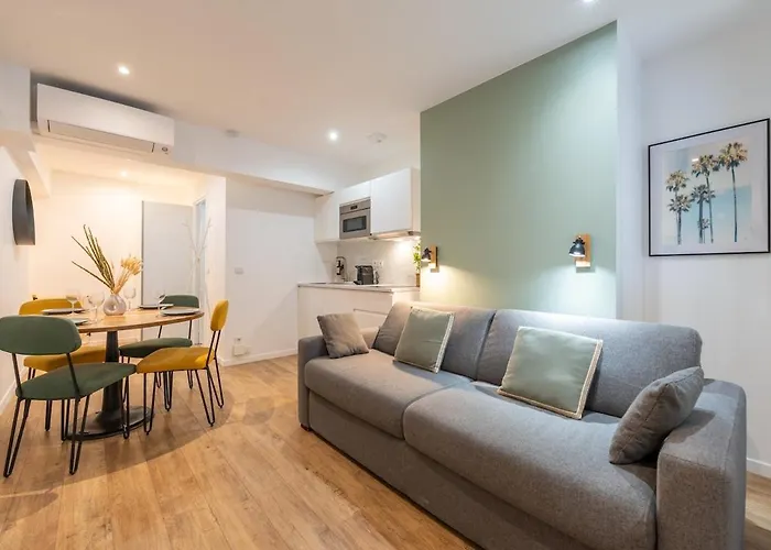 Nouveau Appartement Sacre Coeur Cottages 5