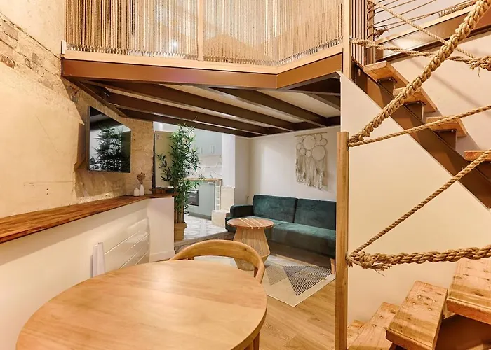 Appartement Duplex Atypique Au Coeur Du Sentier