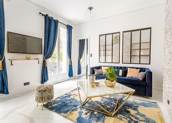 Bourd- Beyond Eiffel Tower Stylish Terrace Apartment