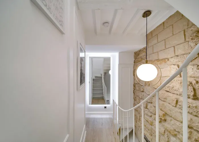 Ultra Central Town House By Architect - Louvre