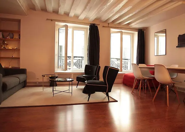 Marche Saint-Germain Apartment