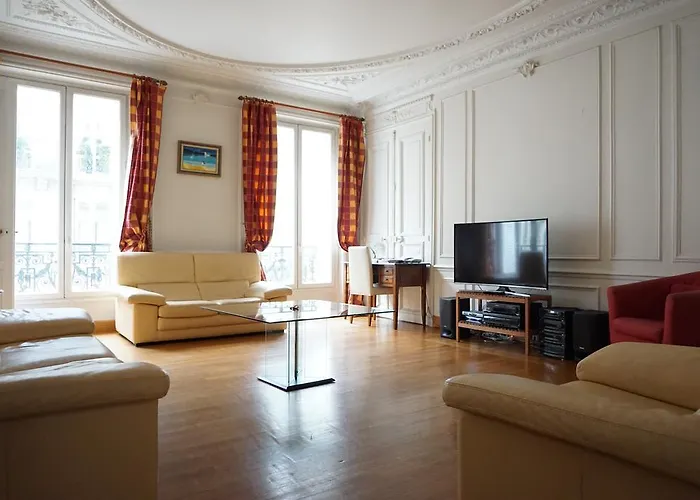 Apartment Avenue D\'Iena - Paris 16