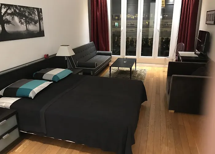Apartment Avenue Des Champs-Elysees