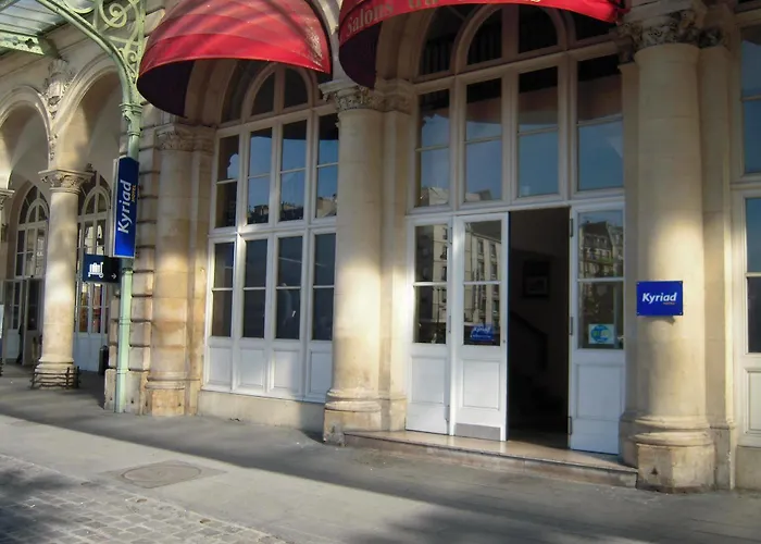 Kyriad Paris 10 - Gare De L\'Est