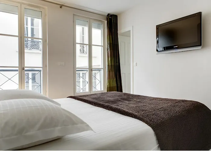 Europea - Montaigne Residence