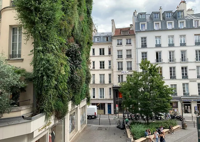Artistic Apartment Center Of Paris