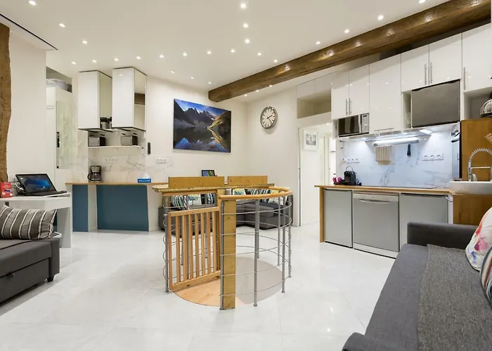 Louvre Luxury Apartment & Spa