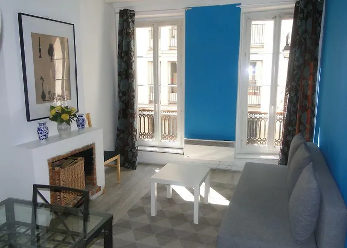 Apartement Au Coeur De Paris Entre Notre Dame Et Le Pantheon