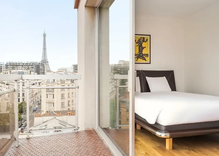 Aparthotel Adagio Access Paris Tour Eiffel St Charles