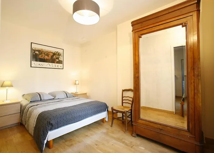Appartement tout confort au pied du Métro Glacière