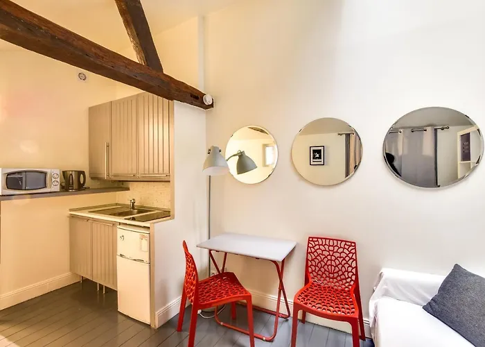 Unit 011 Saint Germain des Près (Seine)