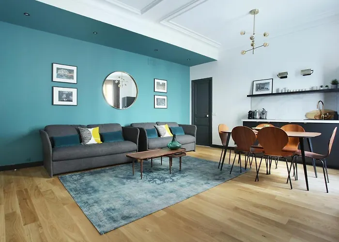 Apartment Champ De Mars - Tour Eiffel By Studio Prestige