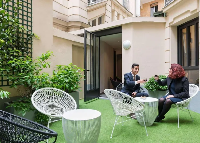 Hotel Paris Vaugirard