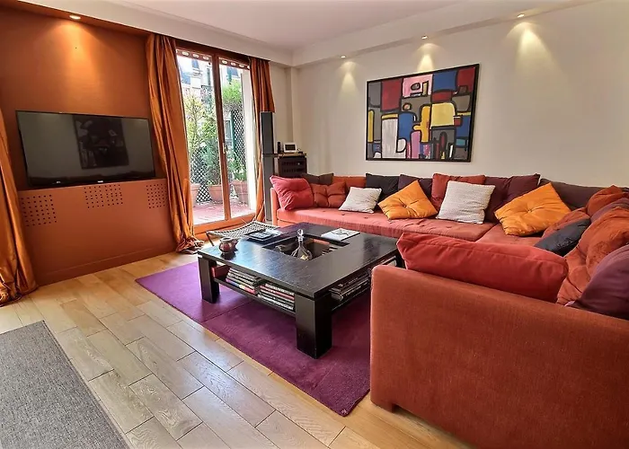 116324 - 2 Person Apartment Near Eiffel Tower
