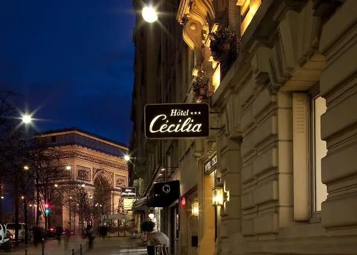 Cecilia Arc De Triomphe