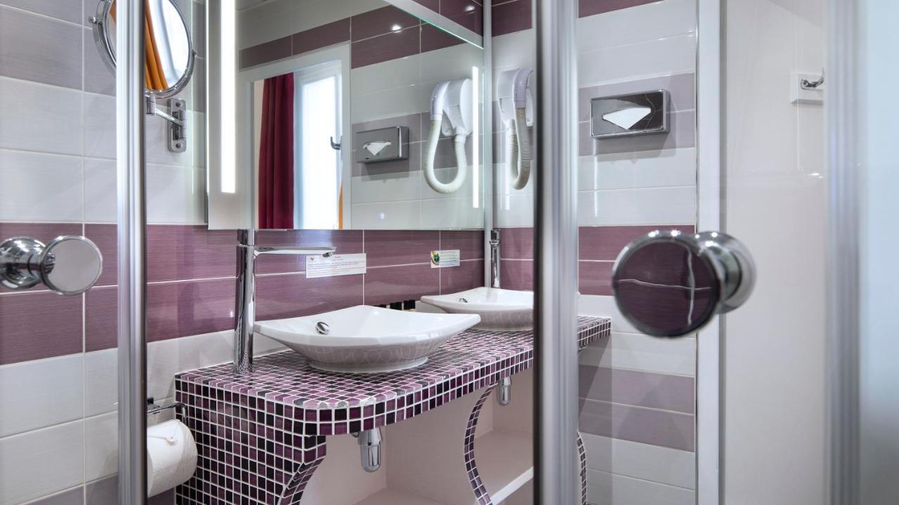 Du Plat D'etain Hotel 3*