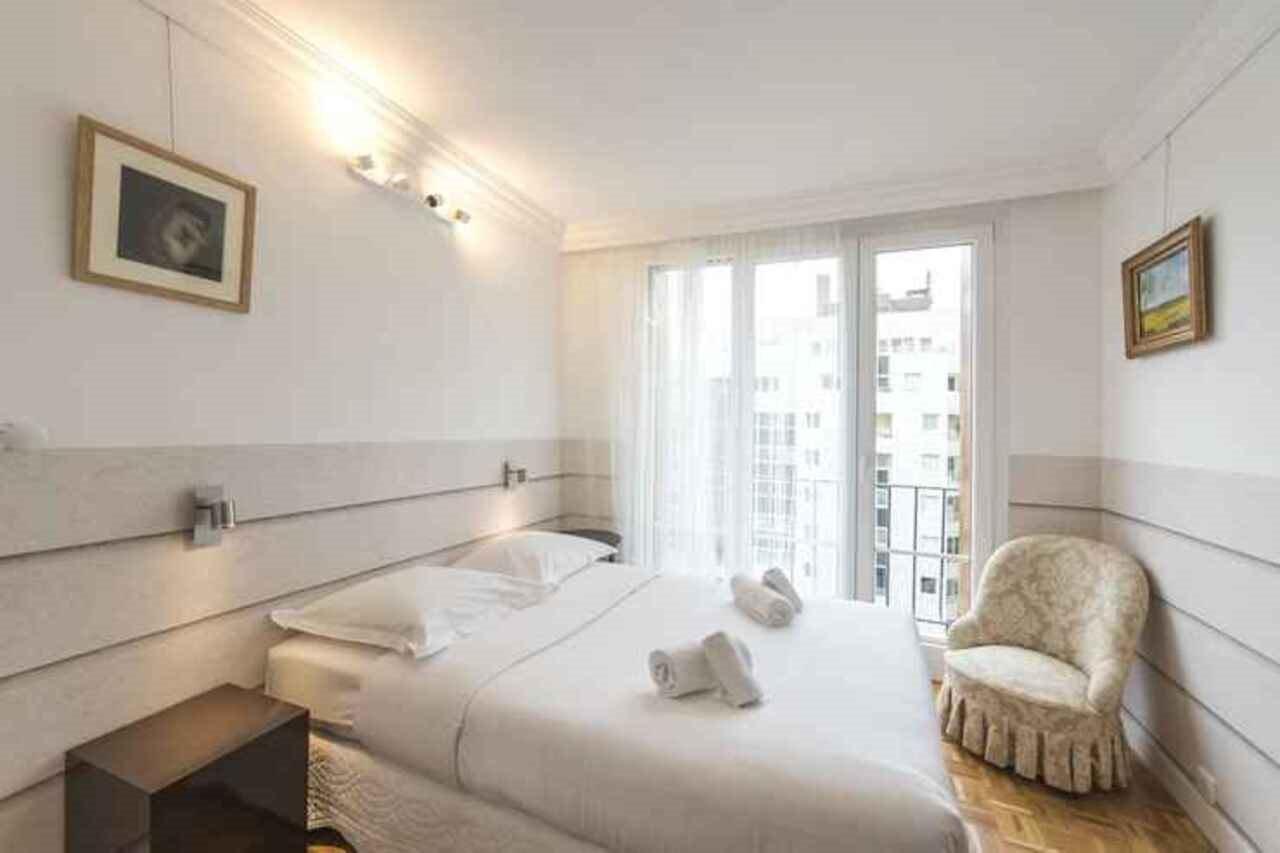 Veeve - Near Pont De Grenelle Appartamento Parigi