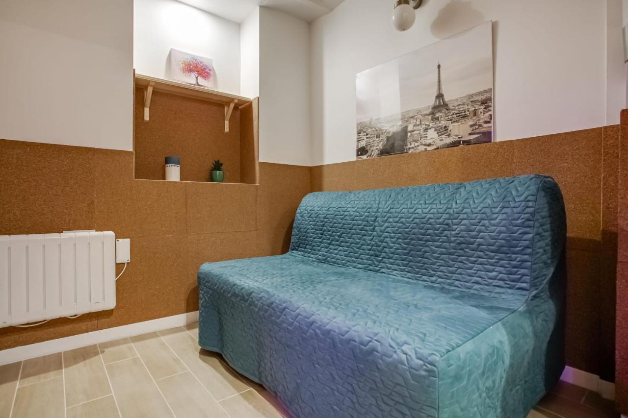 Flat For 4 Located In The Heart Of Paris Appartamento Parigi