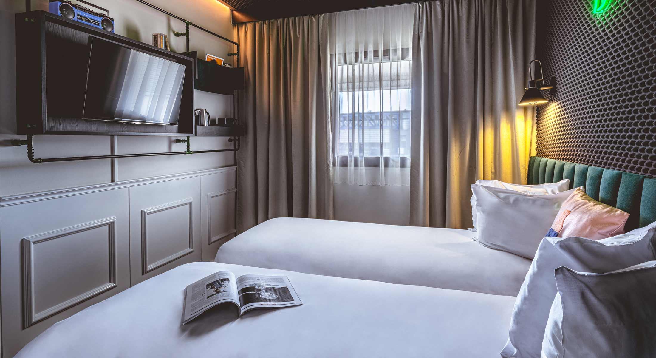 Hotel The Remix