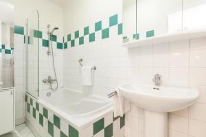 Hotel Papillon 2272 Hld 34498 Parigi