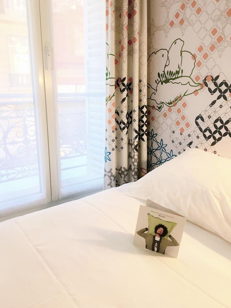 Ibis Styles Gare Saint Lazare Hotel 3*